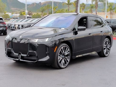 Used 2026 BMW iX xDrive60 w/ M Sport Package AWD/4WD image 5
