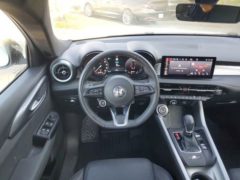 Used 2024 Alfa Romeo Tonale Ti w/ Premium Interior Package image 29