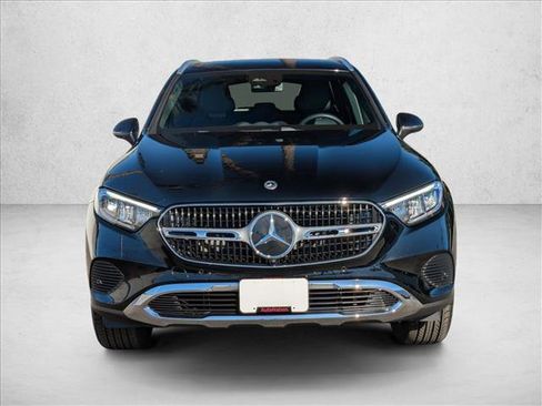 Certified 2025 Mercedes-Benz GLC 300 image 5