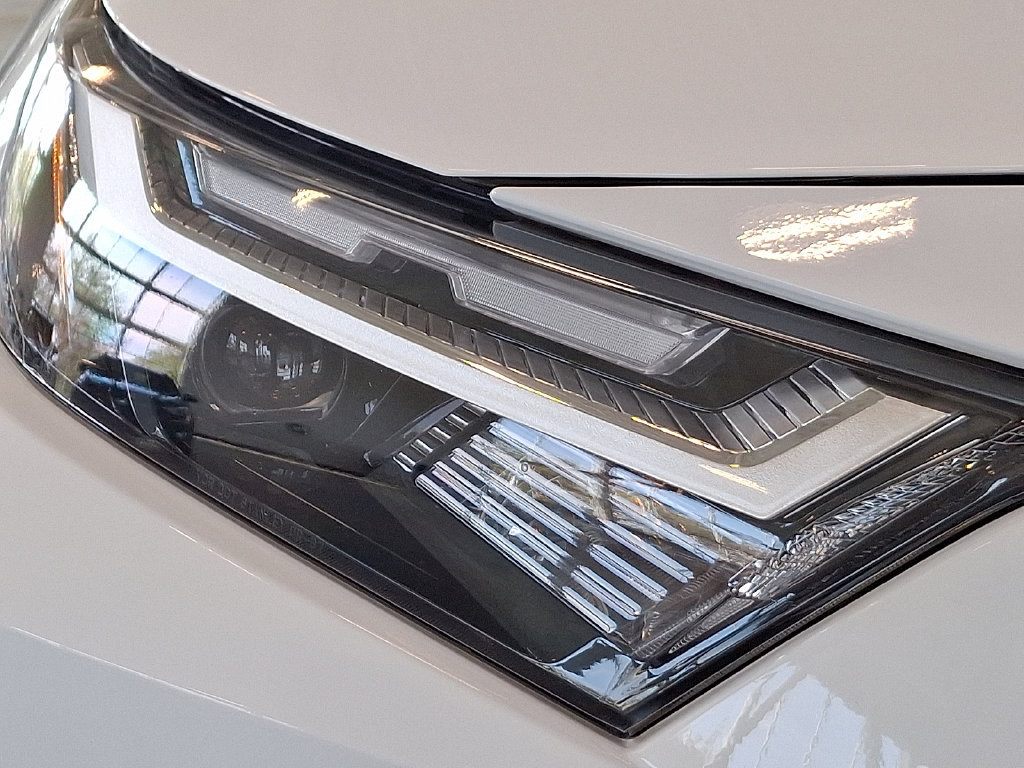 Used 2023 Toyota RAV4 LE FWD image 12