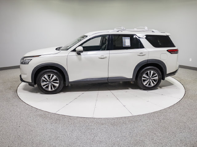 Used 2024 Nissan Pathfinder SL AWD/4WD image 35