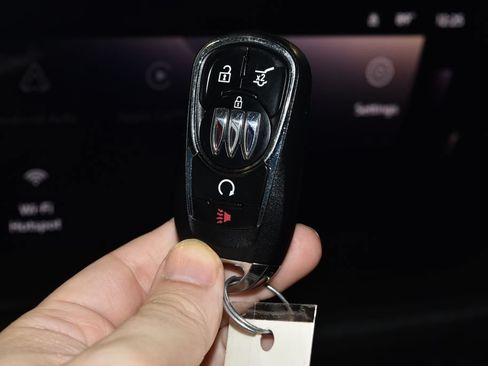 Used 2025 Buick Envista Preferred w/ Convenience II Package FWD image 18