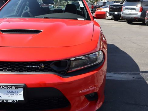 Used 2022 Dodge Charger Scat Pack w/ Navigation & Travel Group RWD image 8
