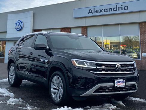 Used 2022 Volkswagen Atlas Cross Sport SE w/ Panoramic Sunroof Package image 1