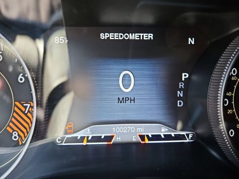 Used 2015 Jeep Cherokee Trailhawk w/ Comfort/Convenience Group AWD/4WD image 16
