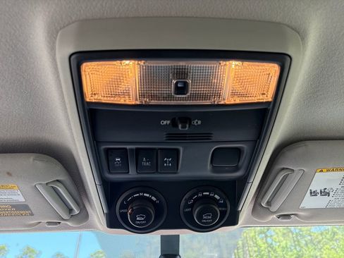 Used 2017 Toyota 4Runner TRD Off-Road AWD/4WD image 34