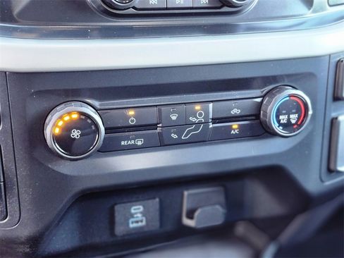 Used 2022 Ford F150 XLT image 23