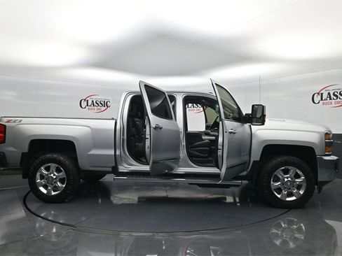 Used 2019 Chevrolet Silverado 2500 LTZ w/ Duramax Plus Package image 30