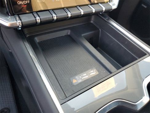 Used 2025 GMC Acadia Elevation w/ Black Edition image 31