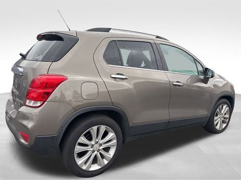 Used 2020 Chevrolet Trax Premier image 9