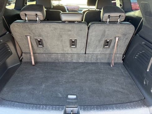 Used 2025 Buick Enclave Preferred image 16