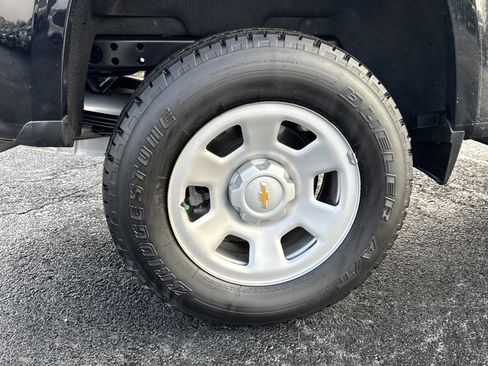 Used 2021 Chevrolet Colorado W/T w/ WT Convenience Package image 17