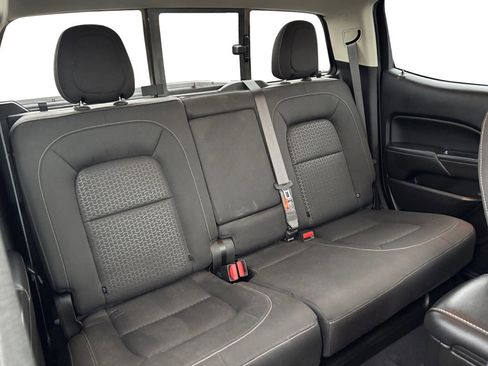 Used 2019 GMC Canyon SLE w/ SLE Convenience Package image 23