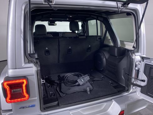 Used 2024 Jeep Wrangler High Altitude image 14