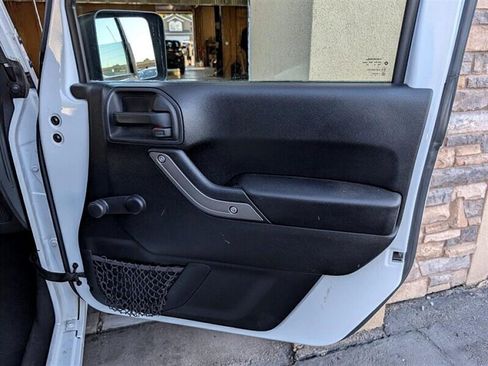 Used 2016 Jeep Wrangler Sport image 24