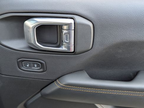 Used 2025 Jeep Wrangler Backcountry image 22