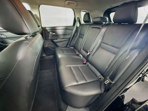 Used 2026 Nissan Rogue SL FWD image 26