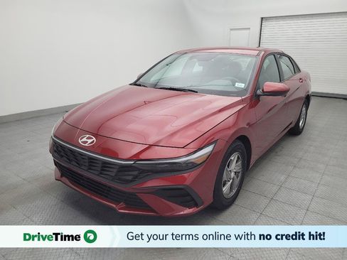 Used 2025 Hyundai Elantra SE FWD image 1
