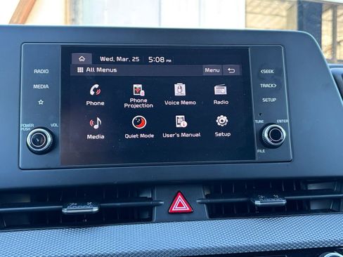 Used 2025 Kia Sportage LX image 20