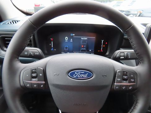 New 2025 Ford Maverick XLT w/ XLT Luxury Package image 9