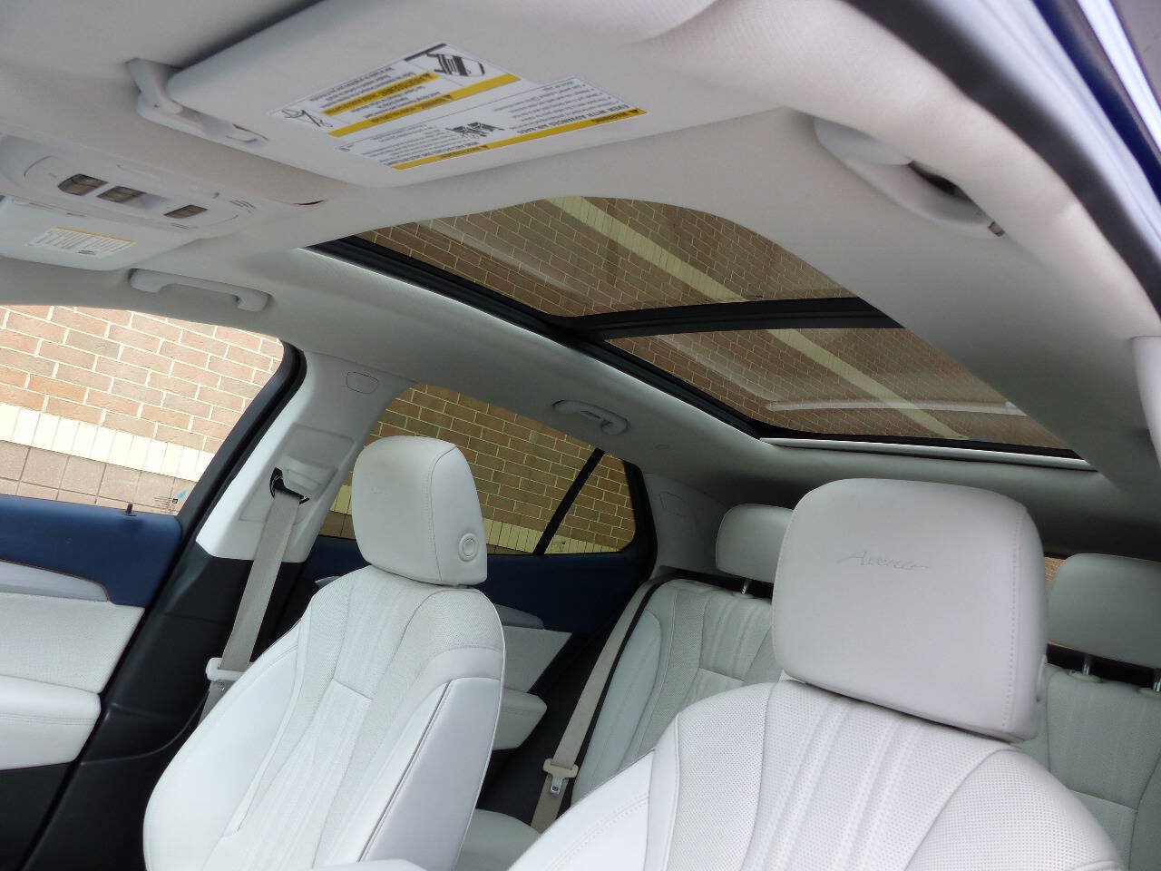 Used 2025 Buick Envision Avenir AWD/4WD image 47