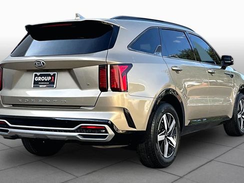 Used 2021 Kia Sorento S w/ Panoramic Sunroof Package FWD image 13