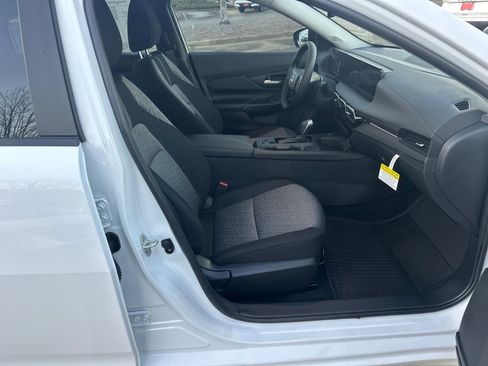 New 2026 Nissan Sentra SV image 13