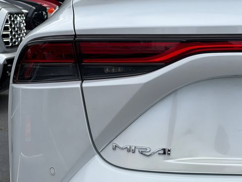 Certified 2022 Toyota Mirai XLE w/ Advanced Technology Package image 13