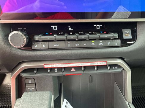 New 2026 Toyota Tundra Limited AWD/4WD image 23