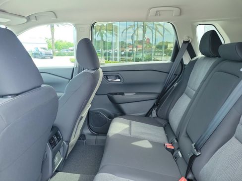 Used 2026 Nissan Rogue SV FWD image 16