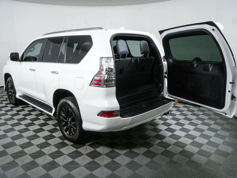 Used 2022 Lexus GX 460 Premium w/ Premium Package AWD/4WD image 35