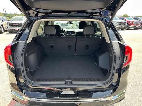 Certified 2024 GMC Terrain Denali w/ Black Diamond Edition AWD/4WD image 39