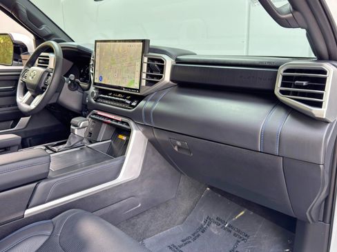 Used 2024 Toyota Sequoia Platinum AWD/4WD image 15