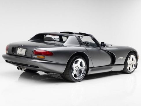 Used 2002 Dodge Viper RT/10 image 15