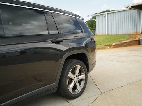 Used 2021 Jeep Grand Cherokee L Limited RWD image 22