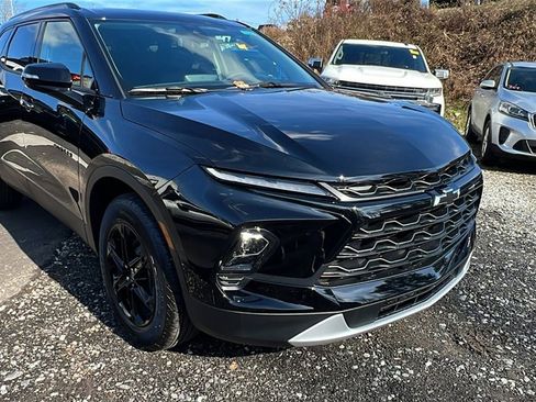 New 2026 Chevrolet Blazer LT image 3