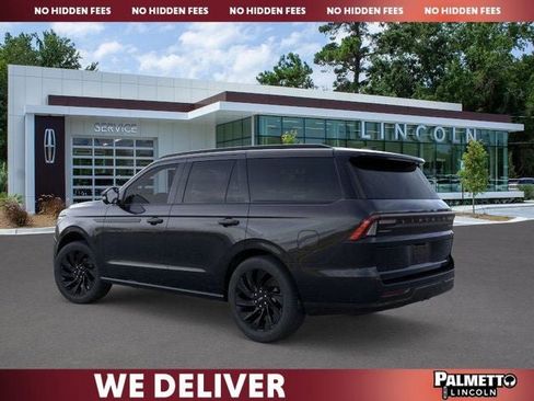 New 2026 Lincoln Navigator Reserve w/ Jet Appearance Package image 4