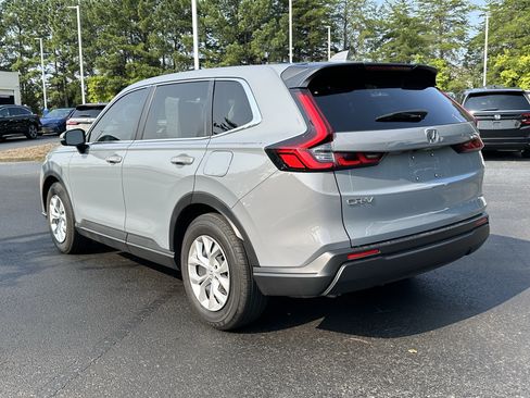 Used 2025 Honda CR-V LX image 9