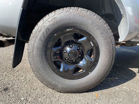 Used 2015 Toyota Tacoma 4x4 Double Cab w/ SR5 Package image 30