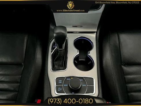 Used 2018 Jeep Grand Cherokee Limited image 18