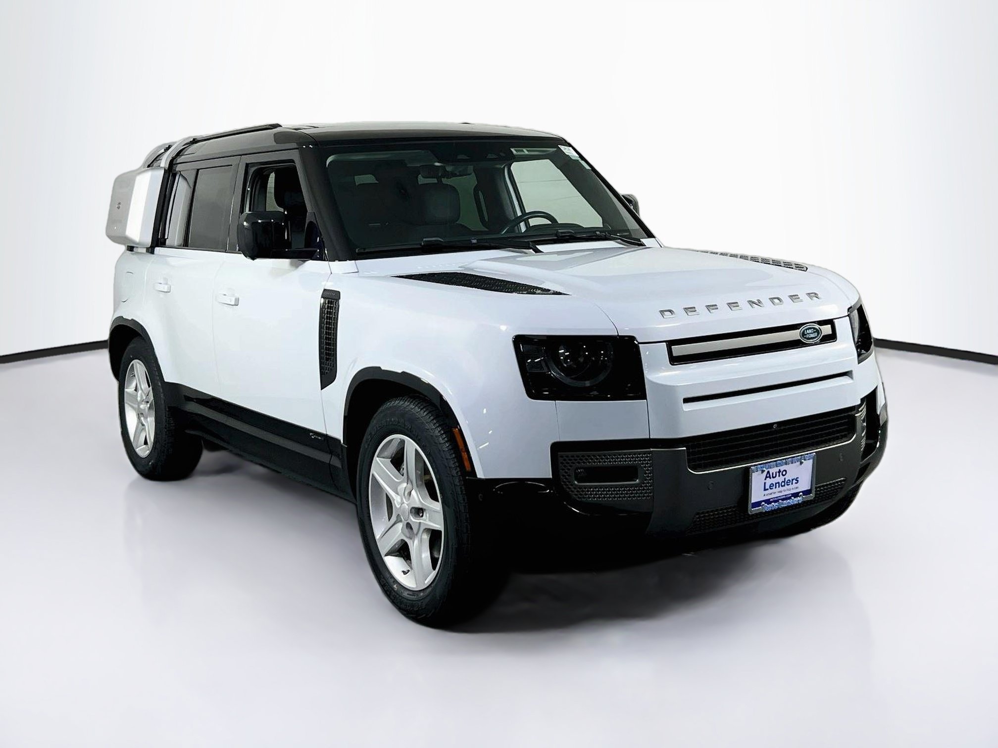 Used 2021 Land Rover Defender 110 X-Dynamic HSE AWD/4WD image 3