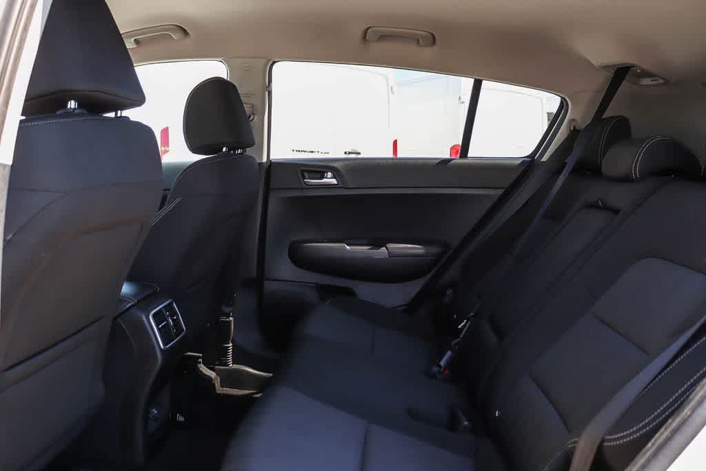 Used 2021 Kia Sportage LX AWD/4WD image 18