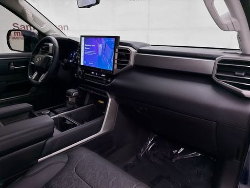 Used 2024 Toyota Tundra Limited image 30