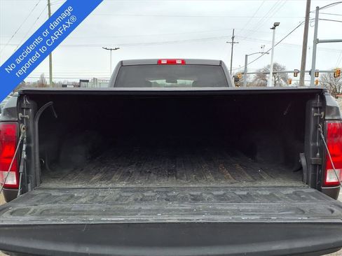 Used 2018 RAM 3500 Tradesman w/ Chrome Appearance Group image 10