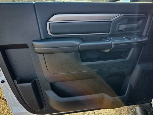New 2026 RAM 2500 Tradesman AWD/4WD image 10