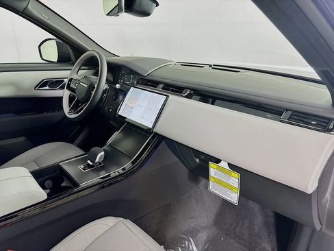 New 2026 Land Rover Range Rover Velar Dynamic SE image 27