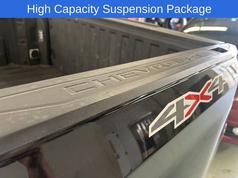 Used 2023 Chevrolet Silverado 1500 LT image 6