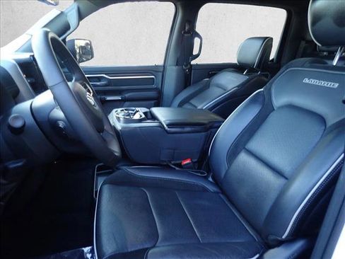 Used 2025 RAM 1500 Laramie AWD/4WD image 10