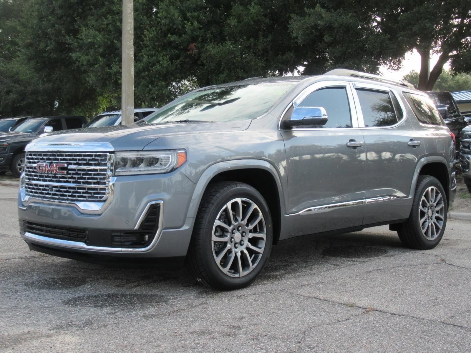 Used 2021 GMC Acadia Denali w/ Denali Technology Package FWD image 3