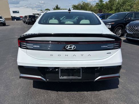 Certified 2026 Hyundai Sonata SEL AWD/4WD image 4